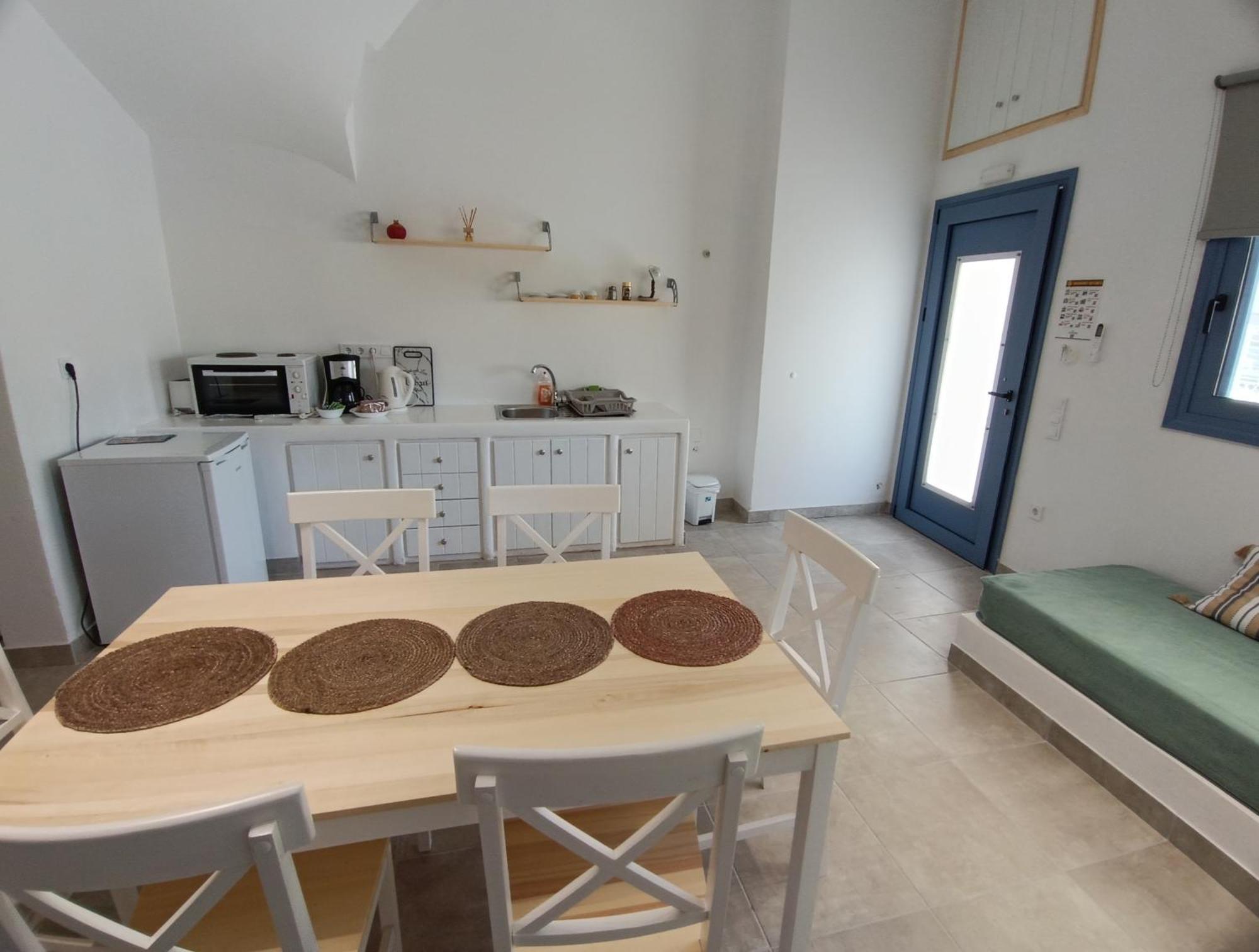 Tinos Youth Apartment Exterior photo